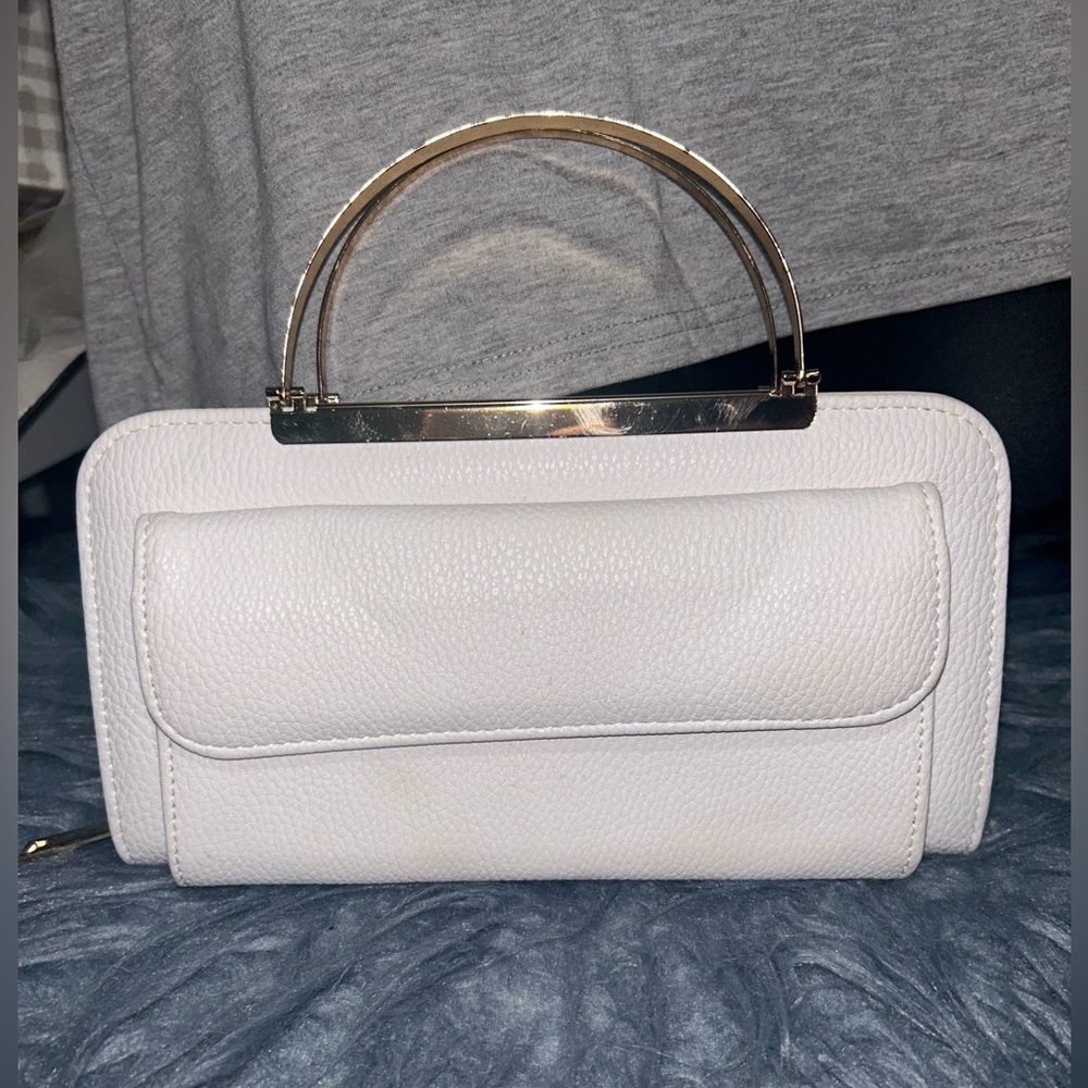 Small cream/gold clutch